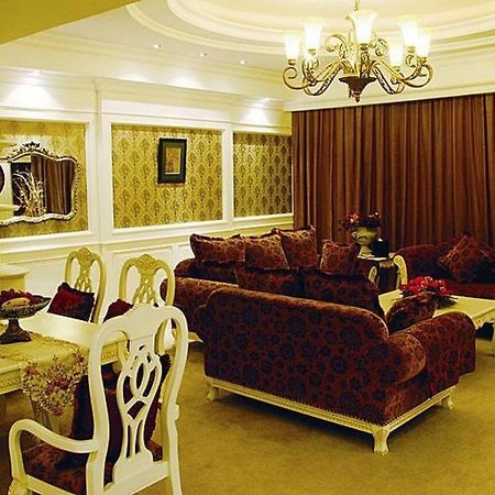 Crystal Island Club Hotel Шанхай Екстериор снимка